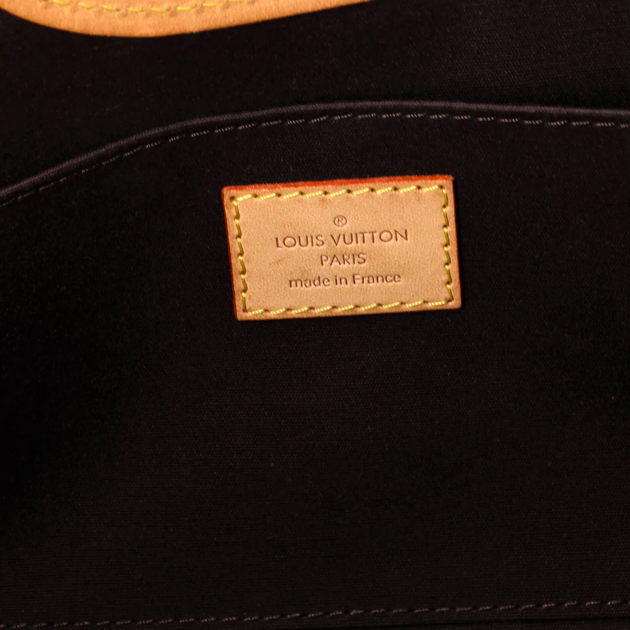 Roxbury Drive Handbag Monogram Vernis - Deep Luxury