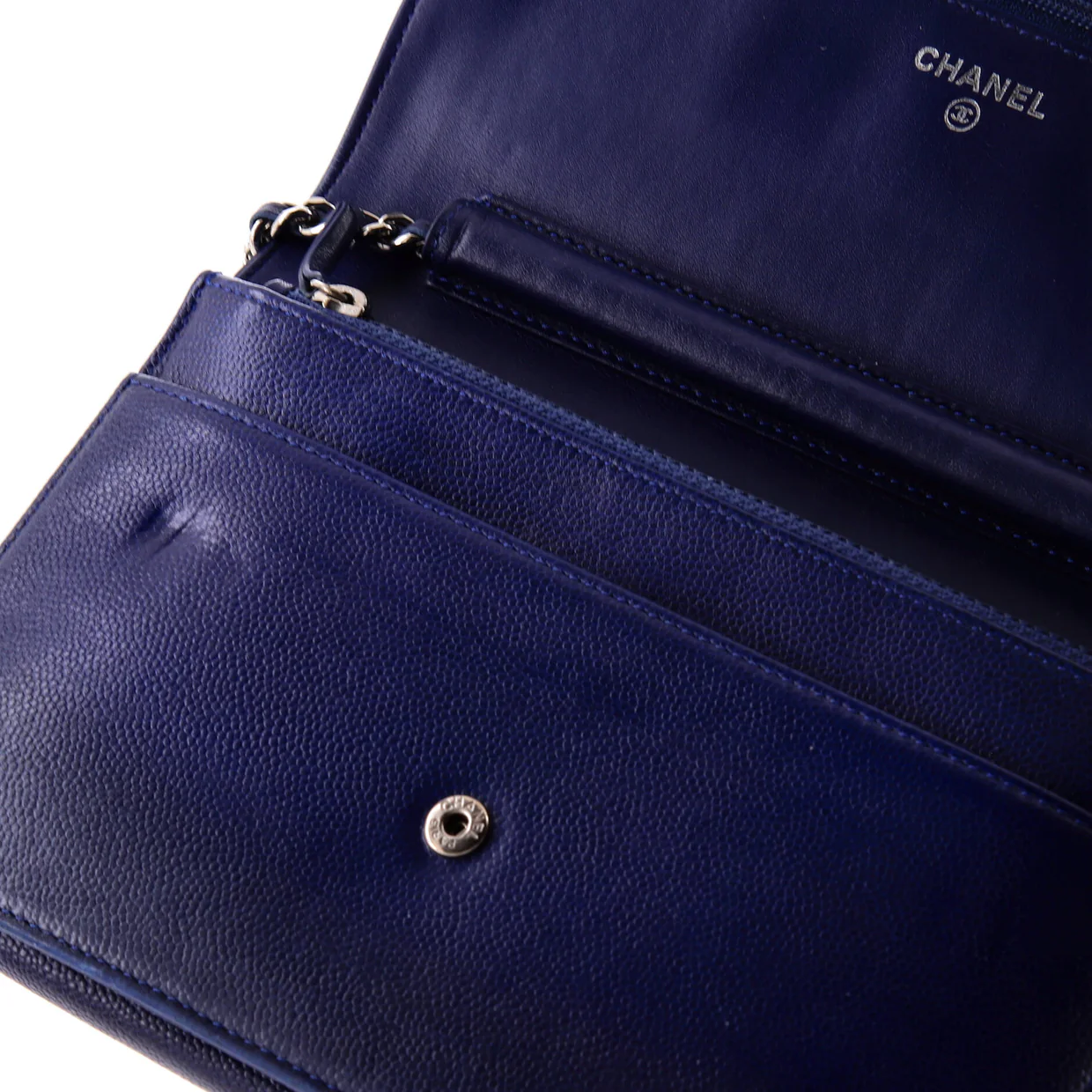 Sevruga Wallet on Chain Caviar - Deep Luxury