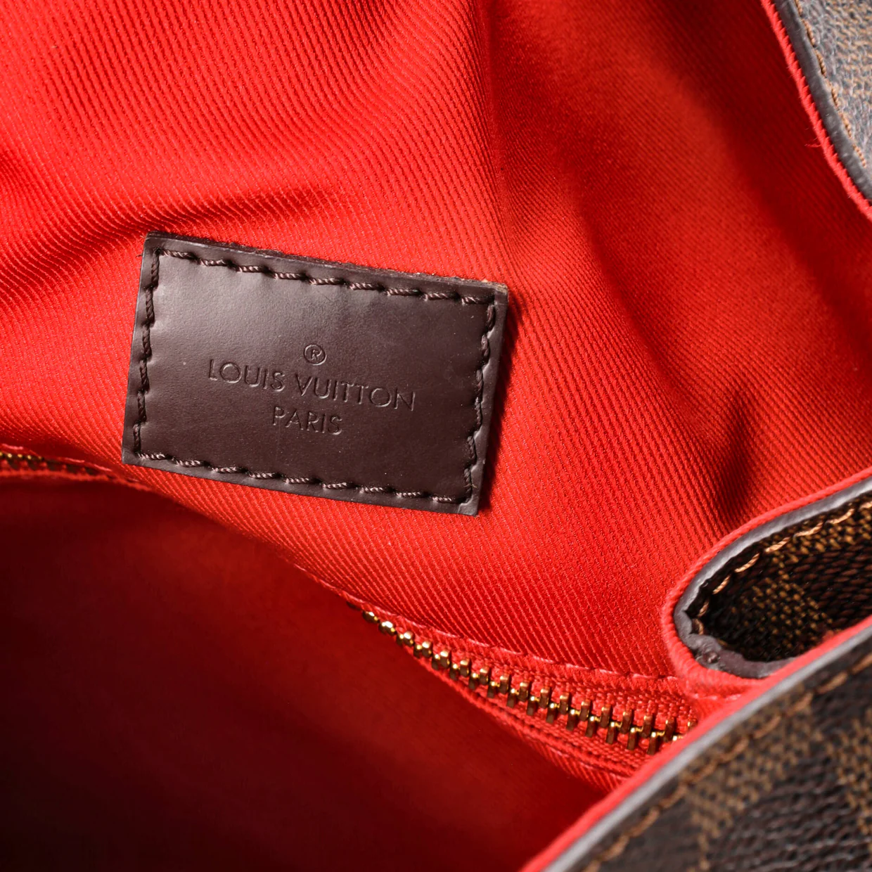 Graceful Handbag Damier MM - Deep Luxury