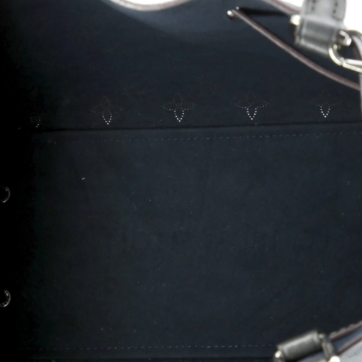 Girolata Handbag Mahina Leather - Deep Luxury