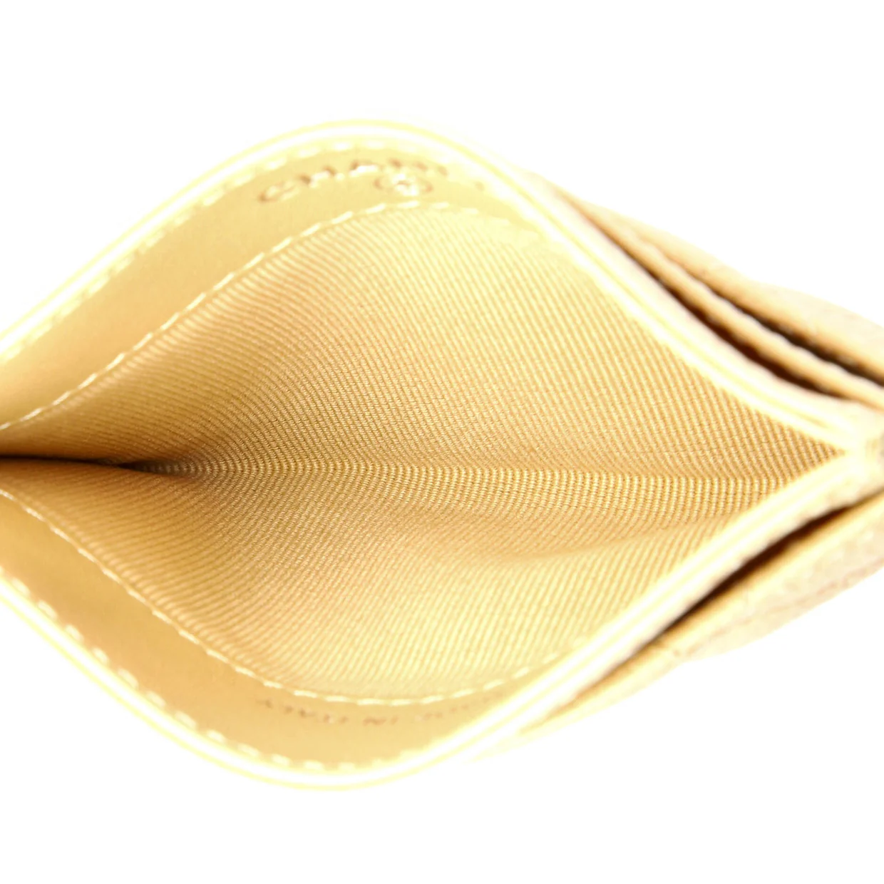 Classic Card Holder Quilted Caviar - Deep Luxury