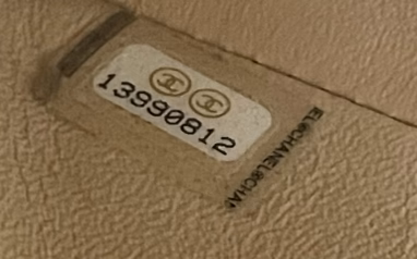 Classic Double Flap Bag Quilted Caviar Medium - Deep Luxury