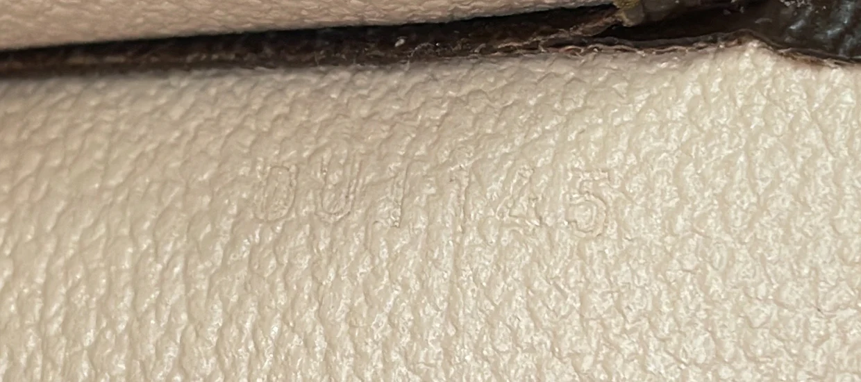 Toiletry Pouch Monogram Canvas 26 - Deep Luxury