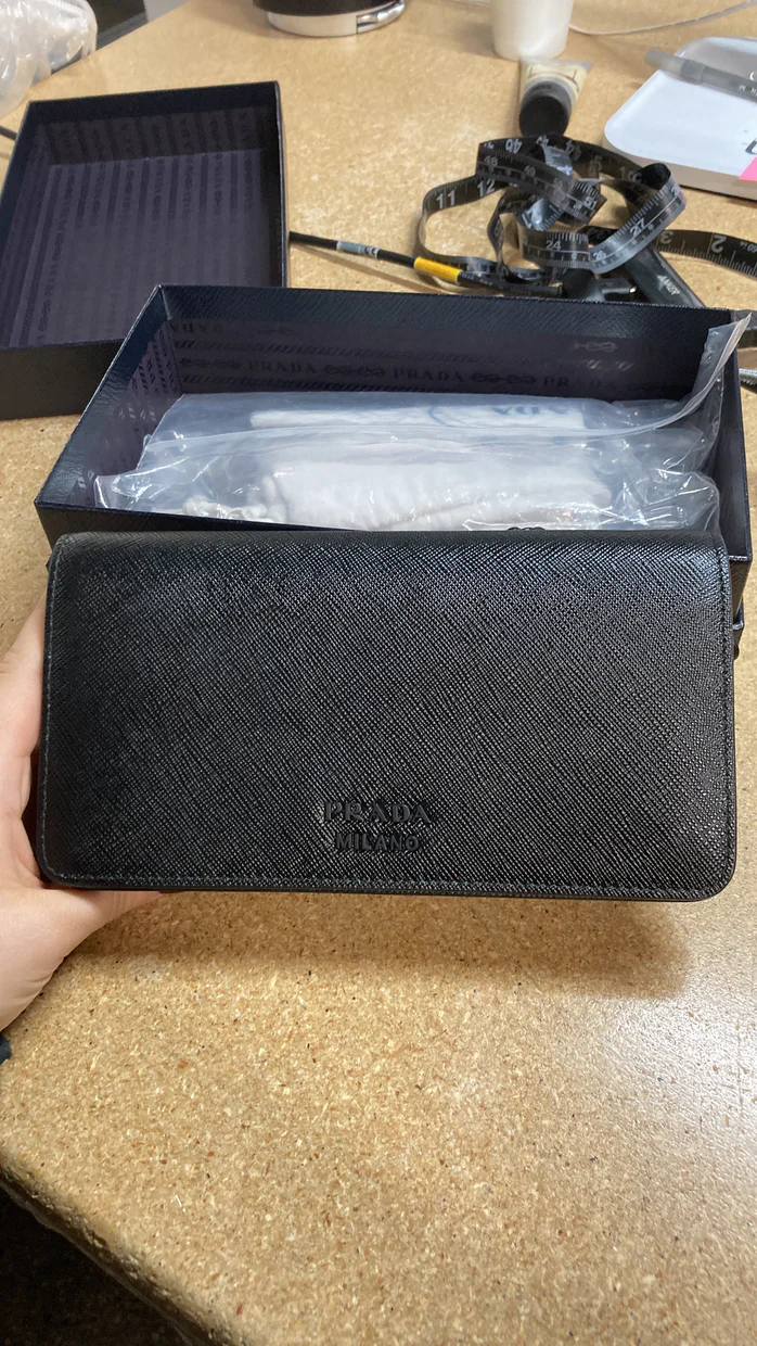 Chain Wallet Crossbody Saffiano Leather - Deep Luxury