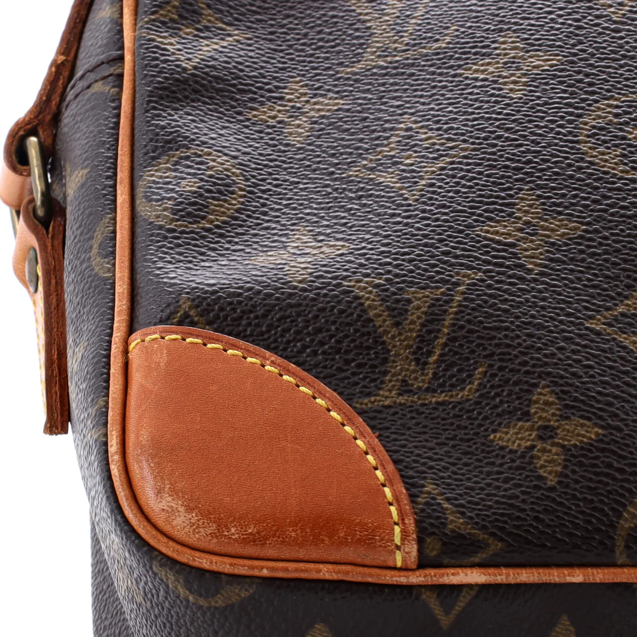 Trocadero Handbag Monogram Canvas 27 - Deep Luxury