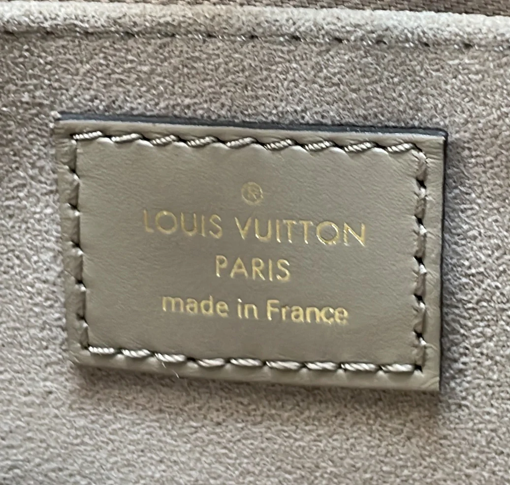 OnTheGo Tote Monogram Empreinte Giant MM - Deep Luxury