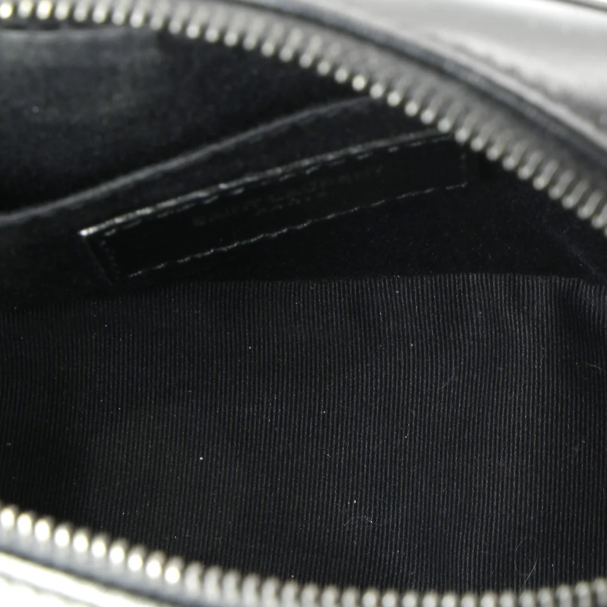 Lou Belt Bag Matelasse Chevron Leather - Deep Luxury