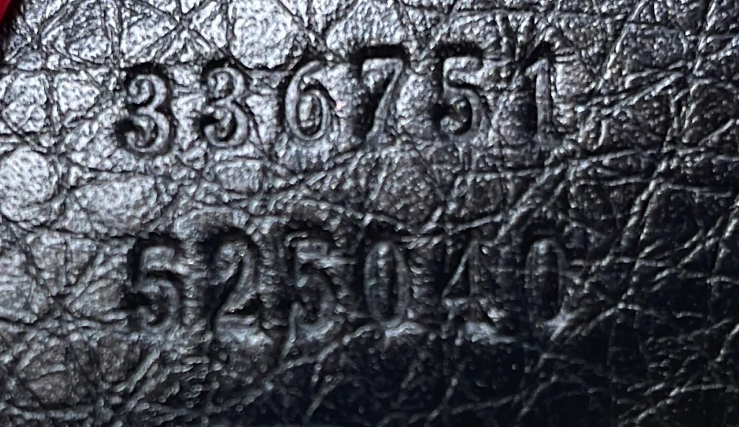 Soho Convertible Shoulder Bag Leather Small - Deep Luxury