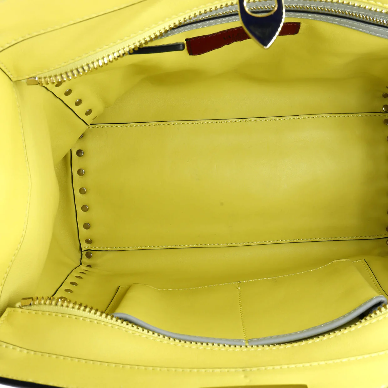 Rockstud Tote Rigid Leather Medium - Deep Luxury