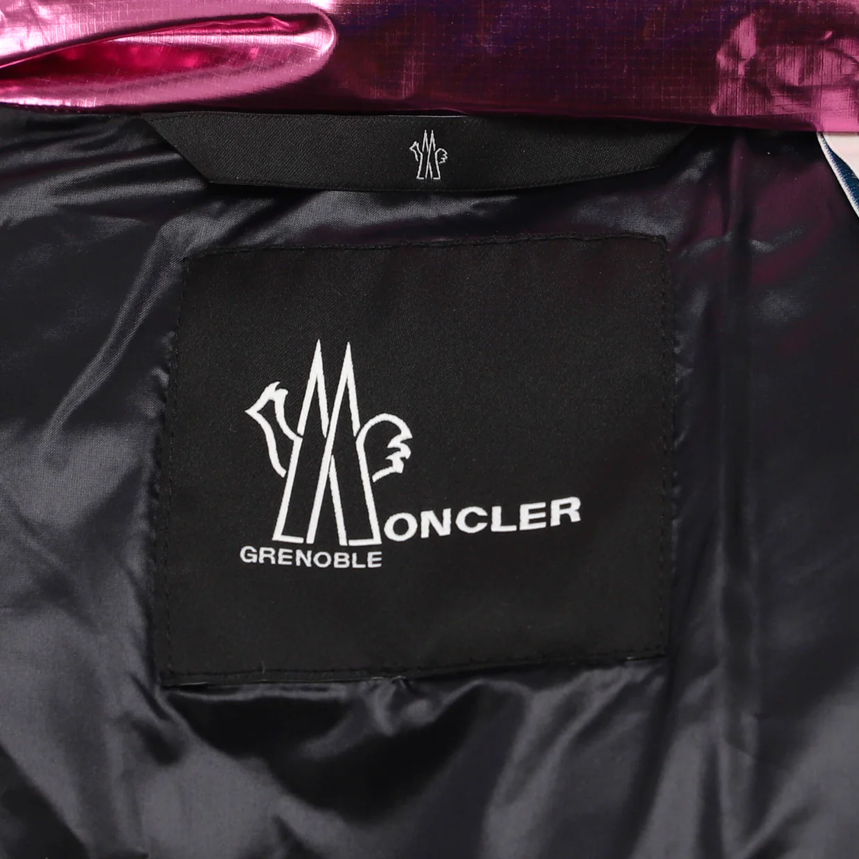 Women's Grenoble Valsorey Cropped Puffer Jacket Quilted Polyamide with Down - Deep Luxury