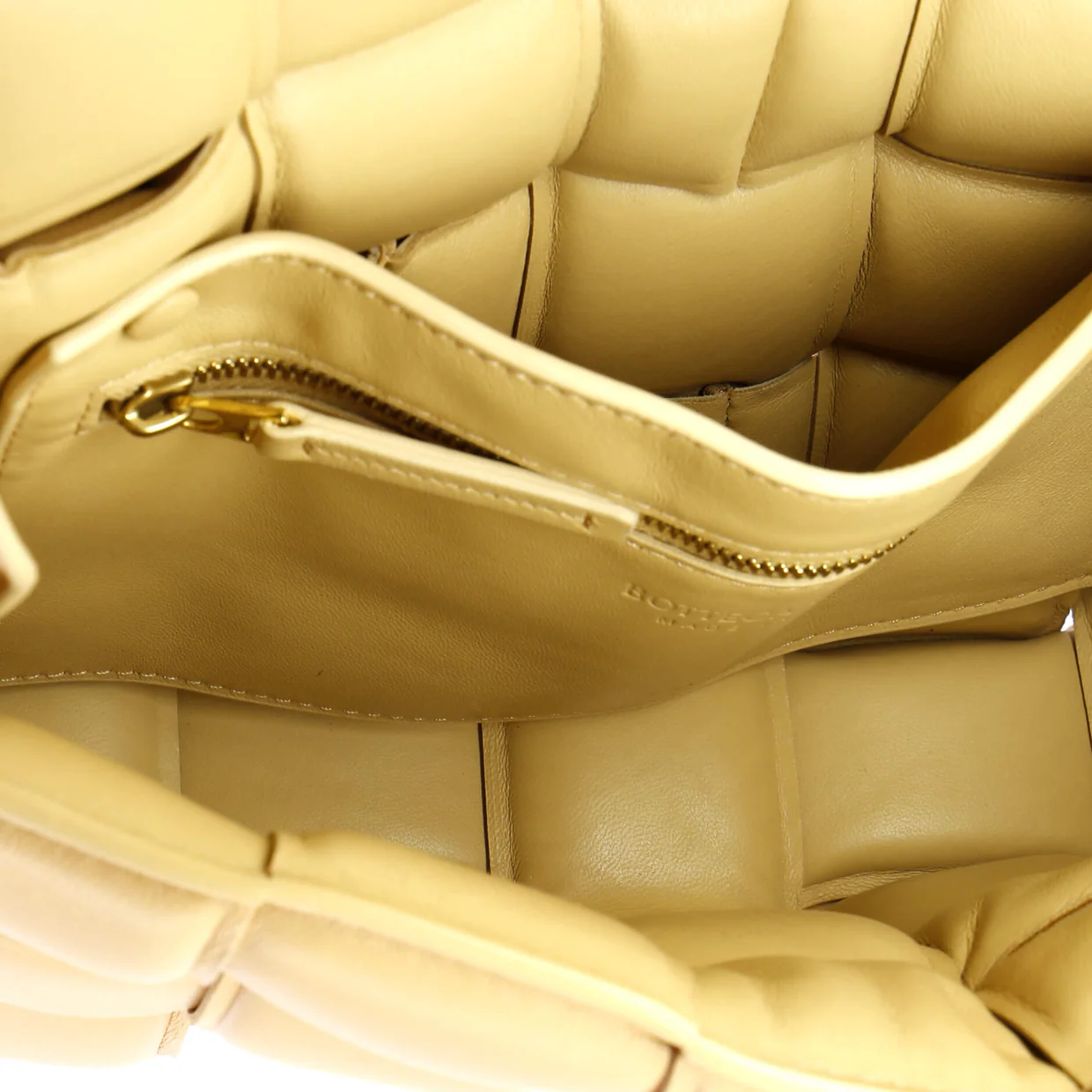 Cassette Crossbody Bag Padded Maxi Intrecciato Leather Small - Deep Luxury