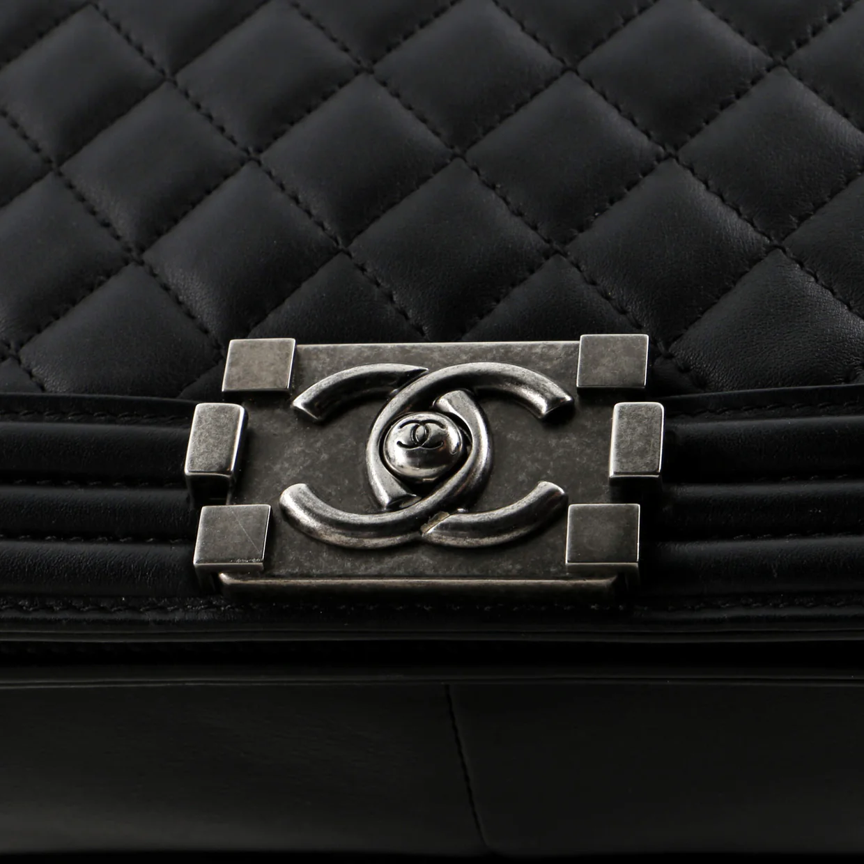 Boy Flap Bag Quilted Lambskin New Medium - Deep Luxury