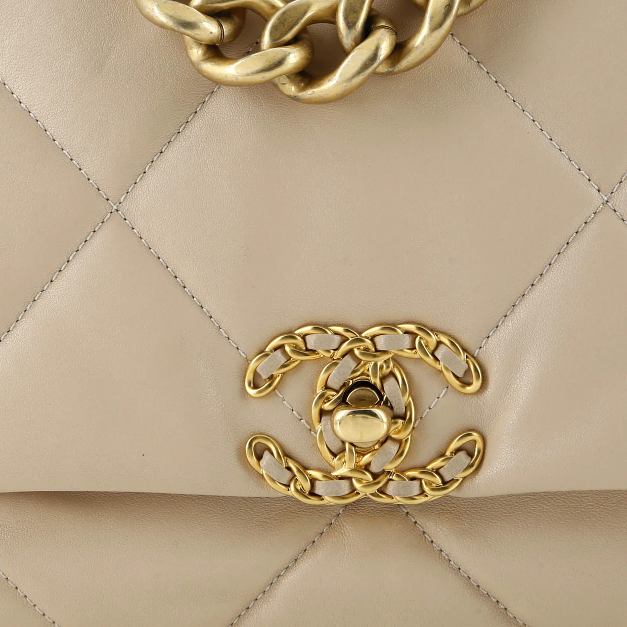 19 Flap Bag Quilted Leather Maxi - Deep Luxury