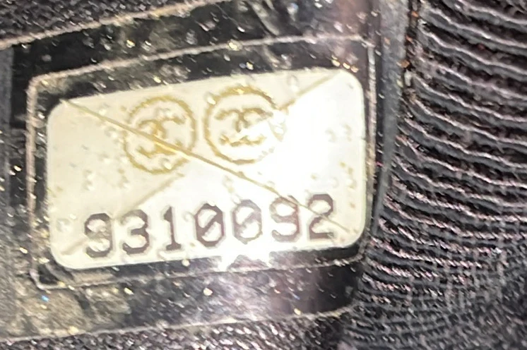 Petite Shopping Tote Quilted Caviar - Deep Luxury