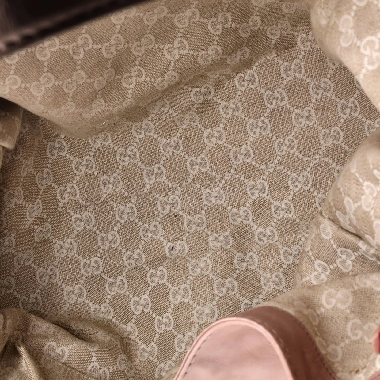 Soft Stirrup Tote Leather Medium - Deep Luxury