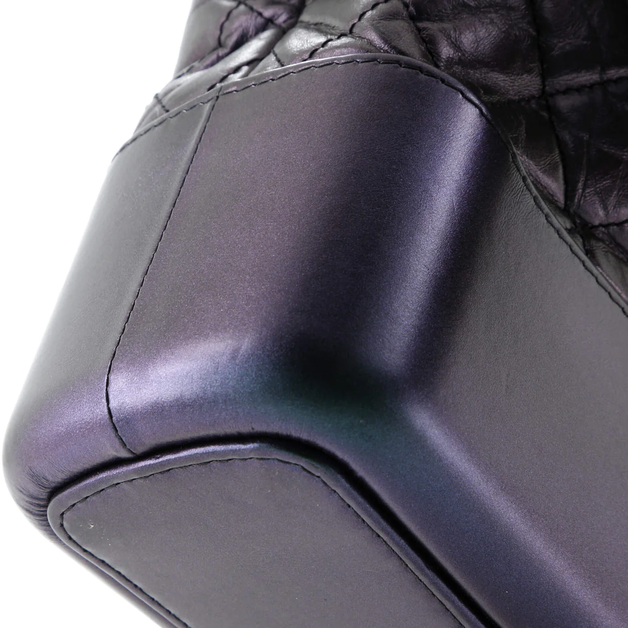 Gabrielle Hobo Quilted Iridescent Lambskin Medium - Deep Luxury