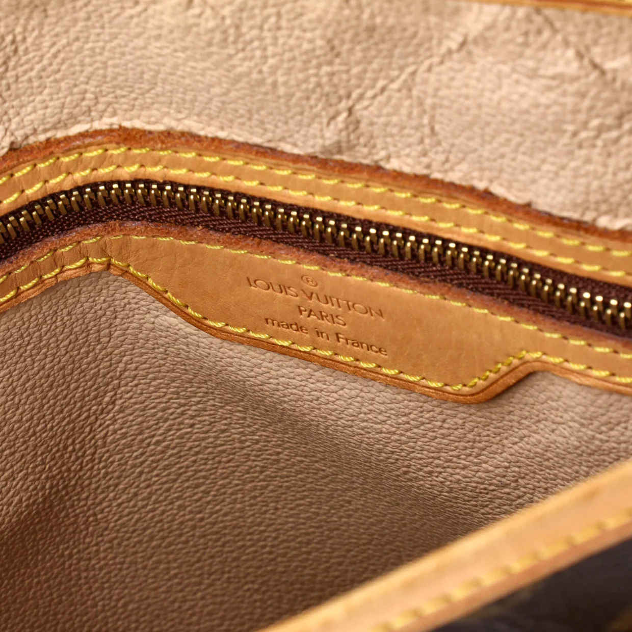 Petit Bucket Bag Monogram Canvas - Deep Luxury