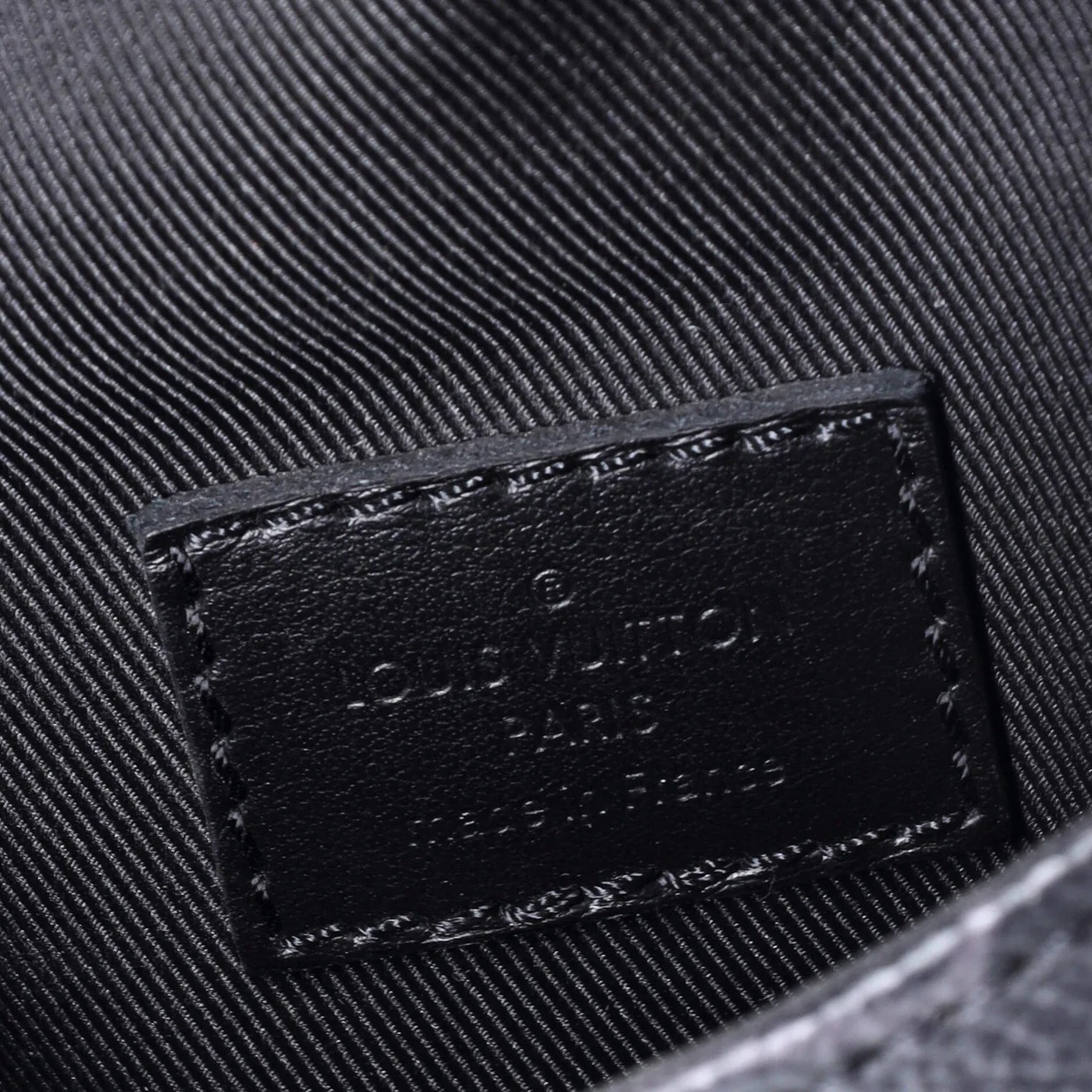 Saumur Slingbag Monogram Eclipse Canvas - Deep Luxury