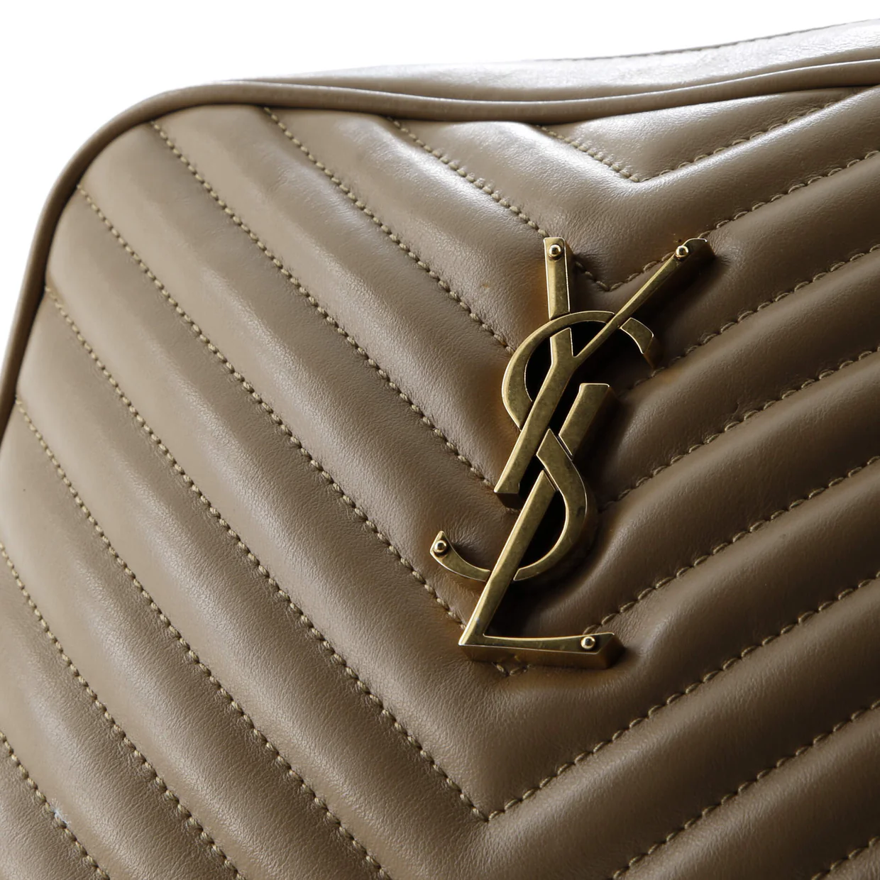 Lou Camera Bag Matelasse Chevron Leather Small - Deep Luxury