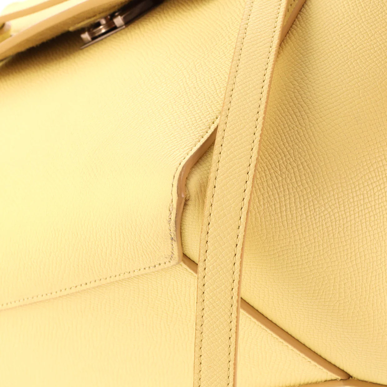 Belt Bag Textured Leather Micro - Deep Luxury