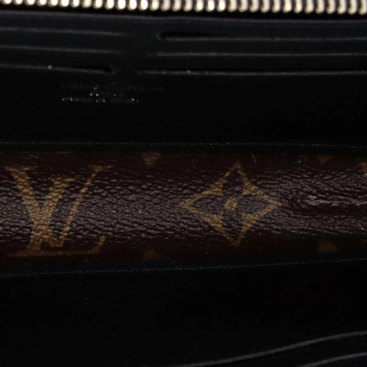 Zippy Dragonne Wallet Macassar Monogram Canvas - Deep Luxury