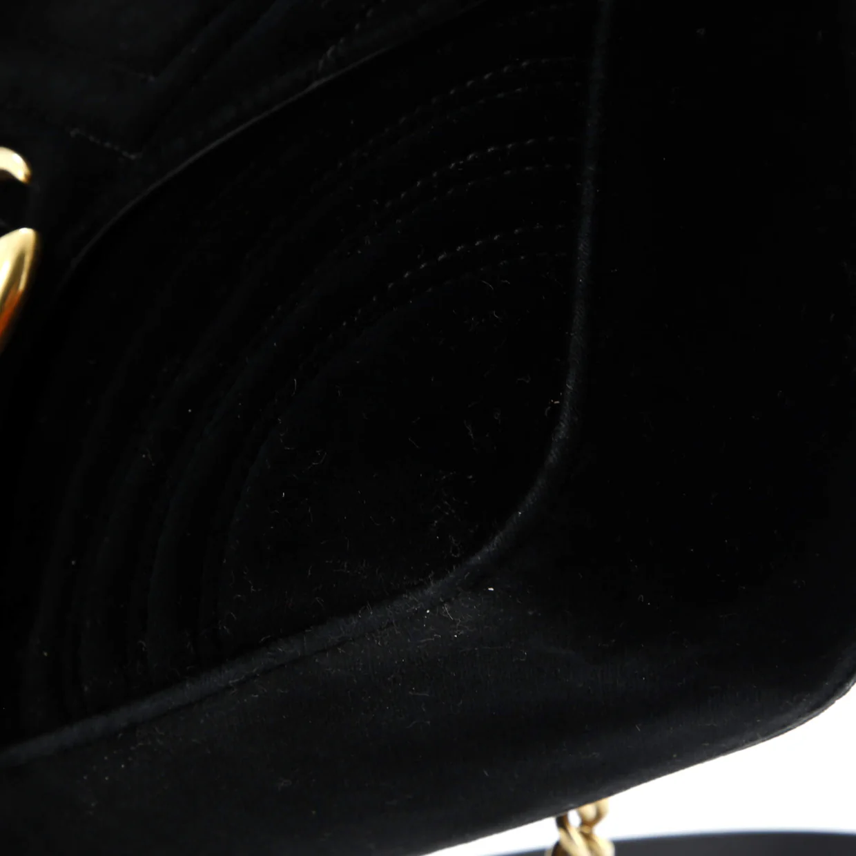 GG Marmont Flap Bag Matelasse Velvet Medium - Deep Luxury