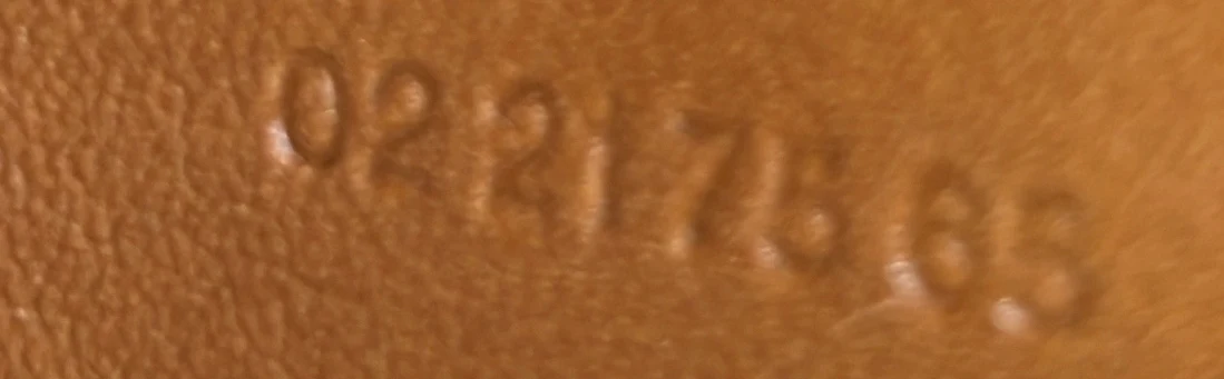 Kiss Purse Bag Leather Small - Deep Luxury