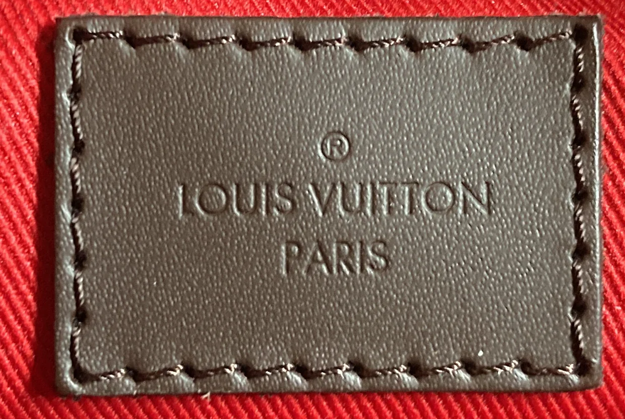 Graceful Handbag Damier PM - Deep Luxury