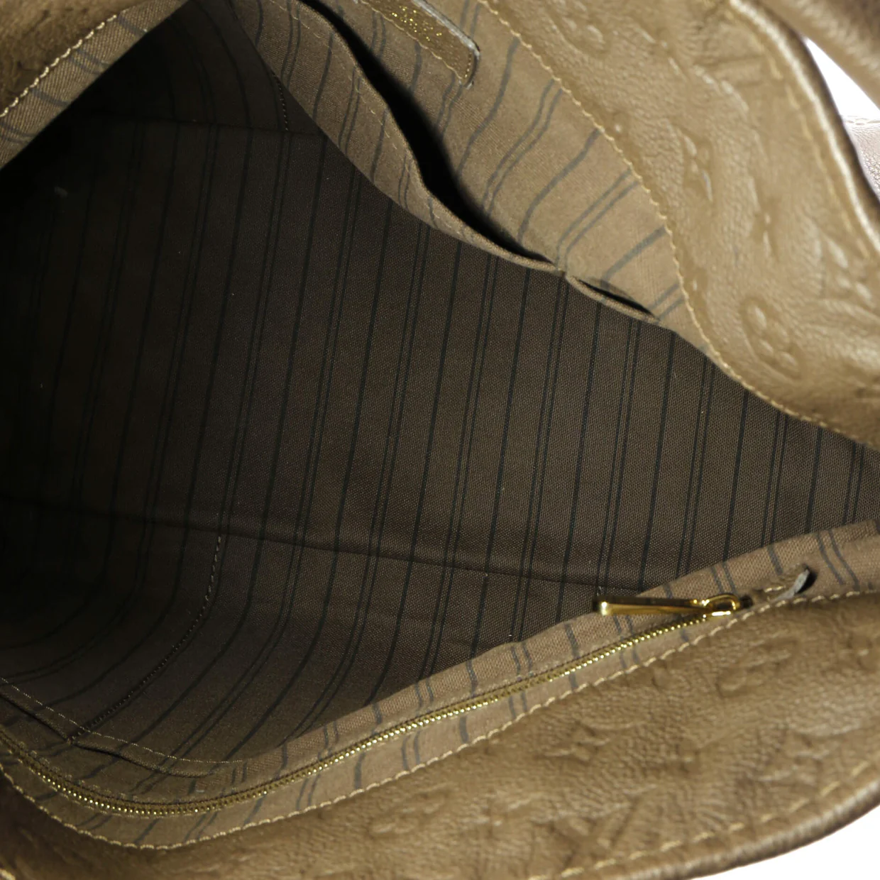 Artsy Handbag Monogram Empreinte Leather MM - Deep Luxury