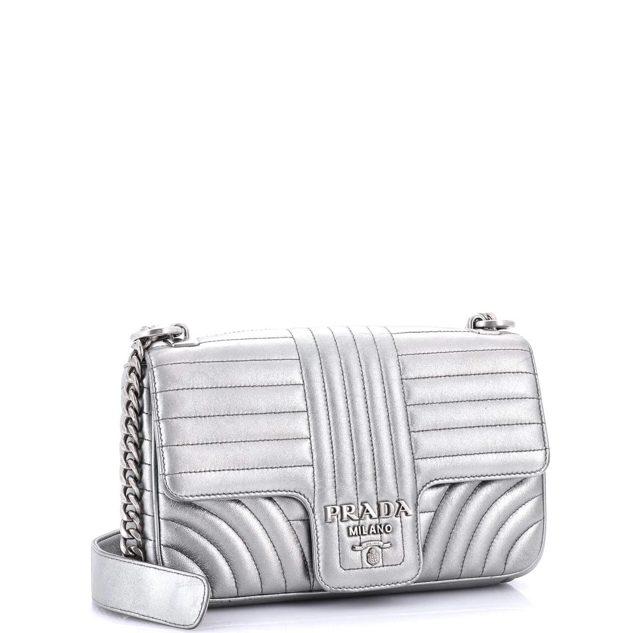 Chain Flap Shoulder Bag Diagramme Quilted Leather Medium - Deep Luxury