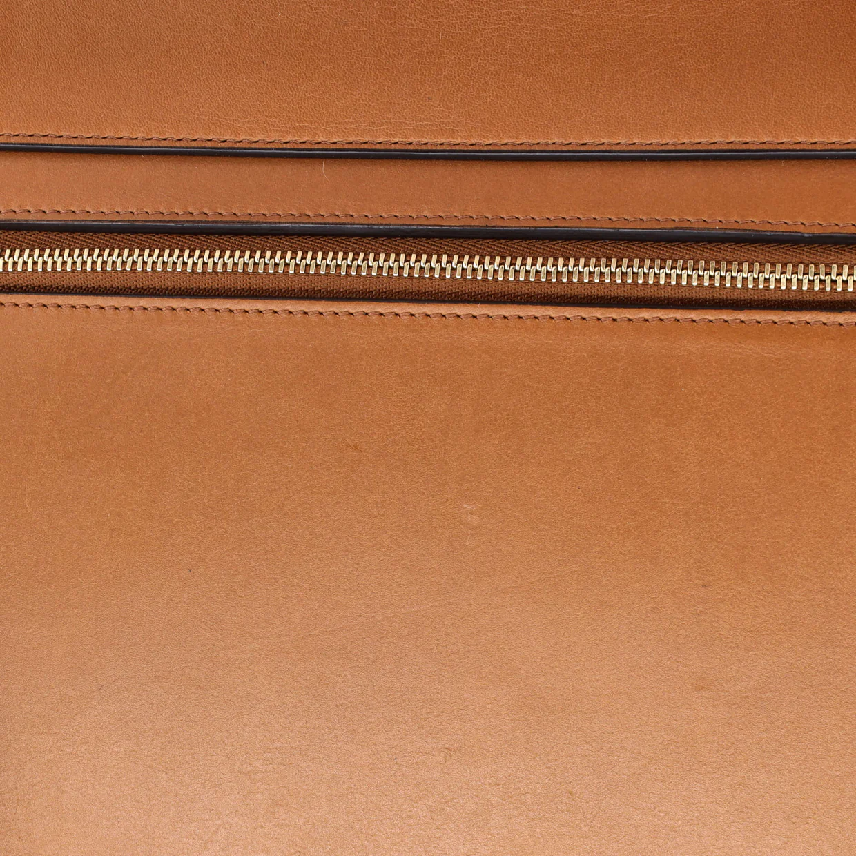 Belt Bag Calfskin Medium - Deep Luxury