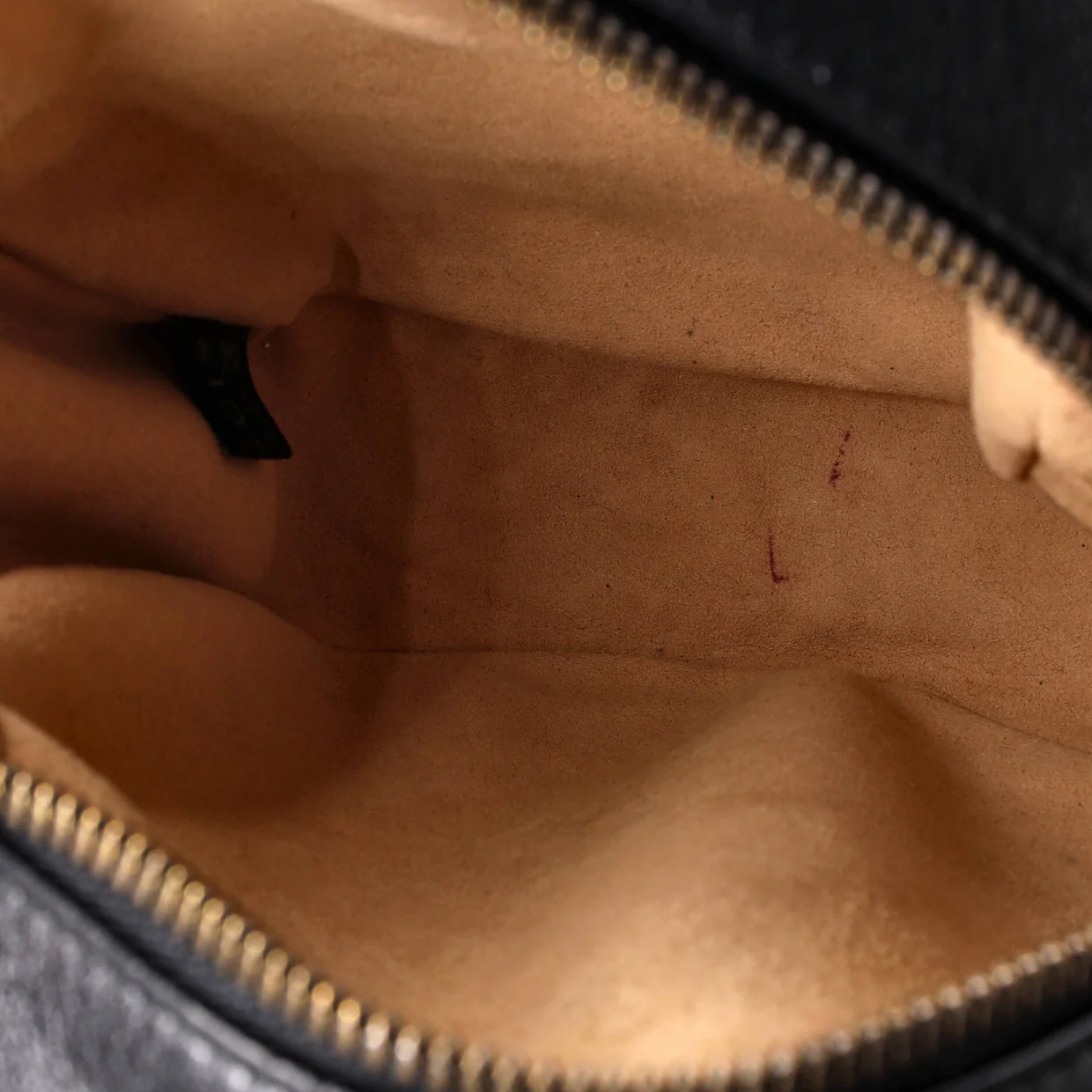 GG Marmont Round Shoulder Bag Matelasse Leather Mini - Deep Luxury