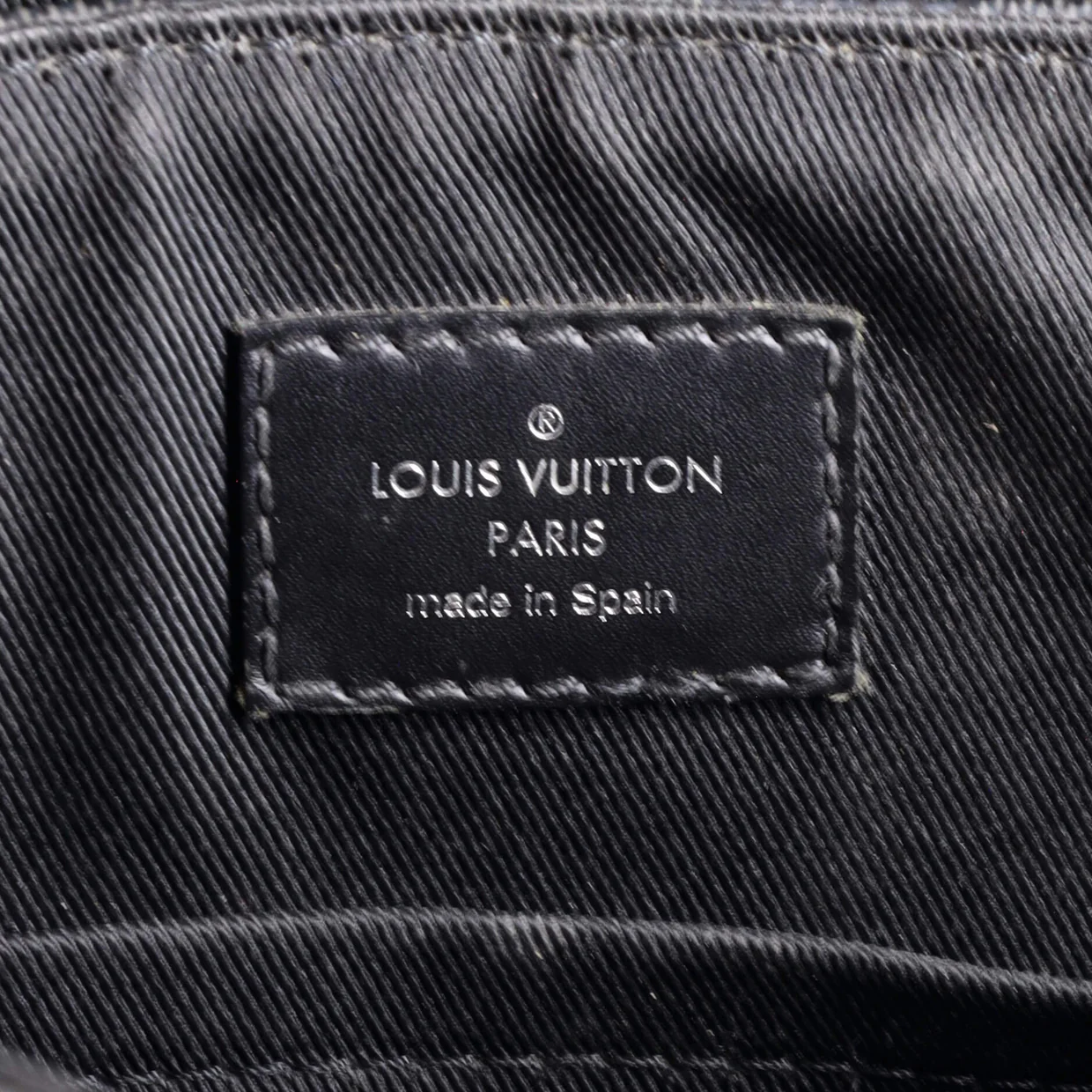 District NM Messenger Bag Damier Graphite PM - Deep Luxury