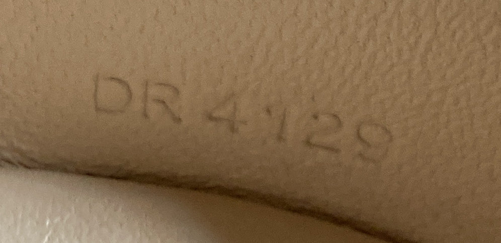 Petite Boite Chapeau Bag Monogram Canvas - Deep Luxury