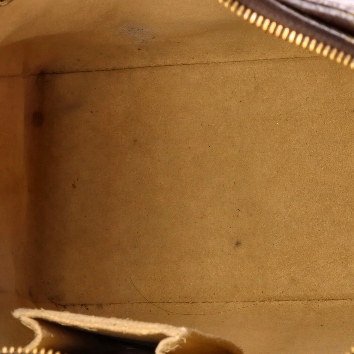 Looping Handbag Monogram Canvas GM - Deep Luxury