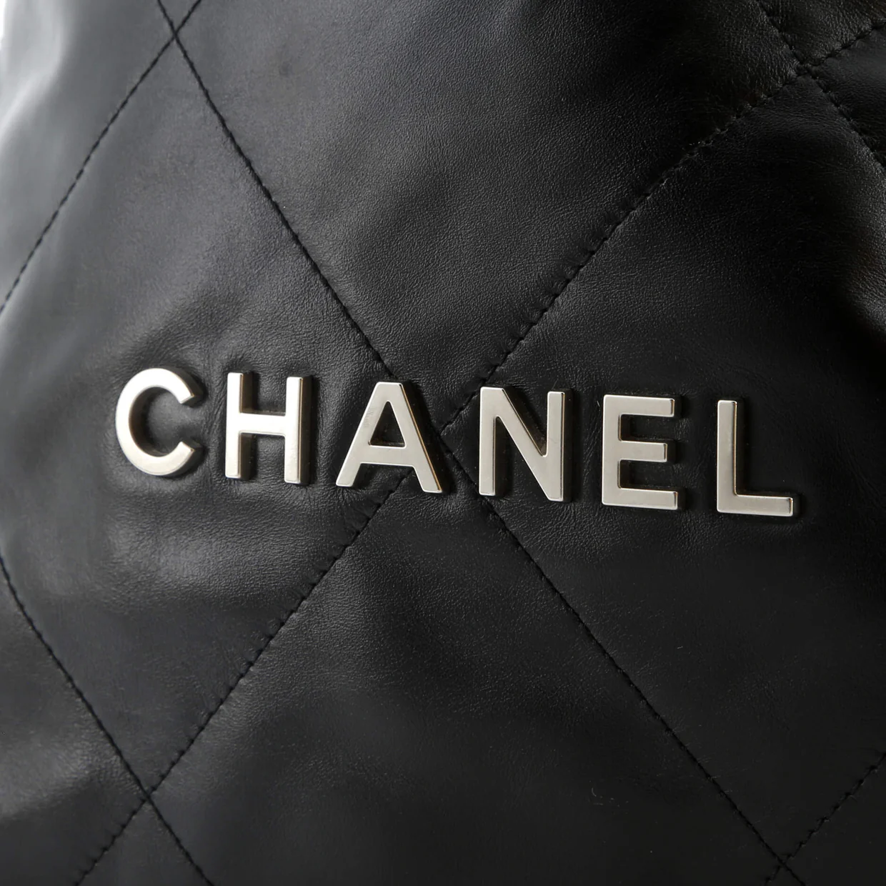 22 Chain Backpack Quilted Calfskin Large - Deep Luxury