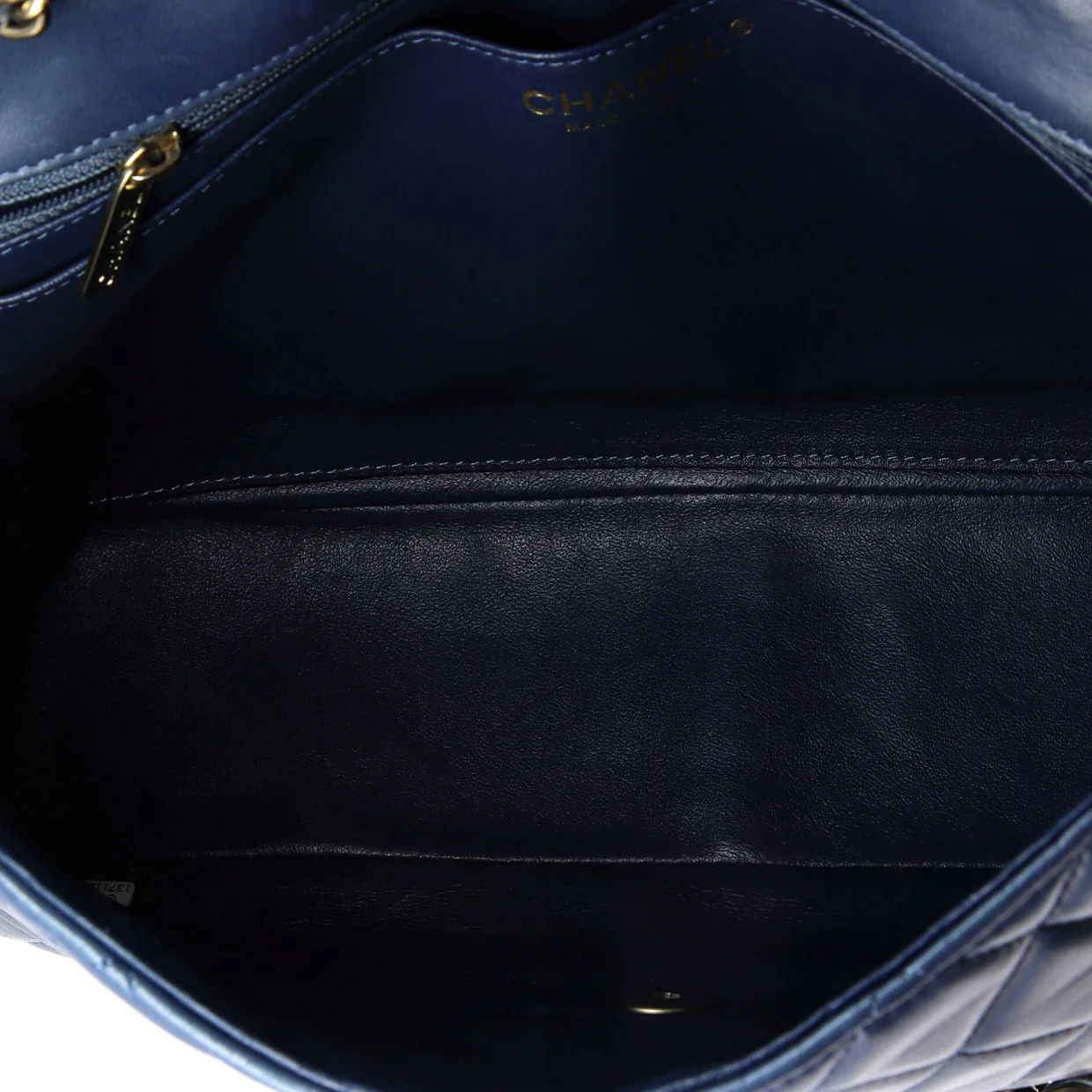 Classic Single Flap Bag Quilted Lambskin Jumbo - Deep Luxury