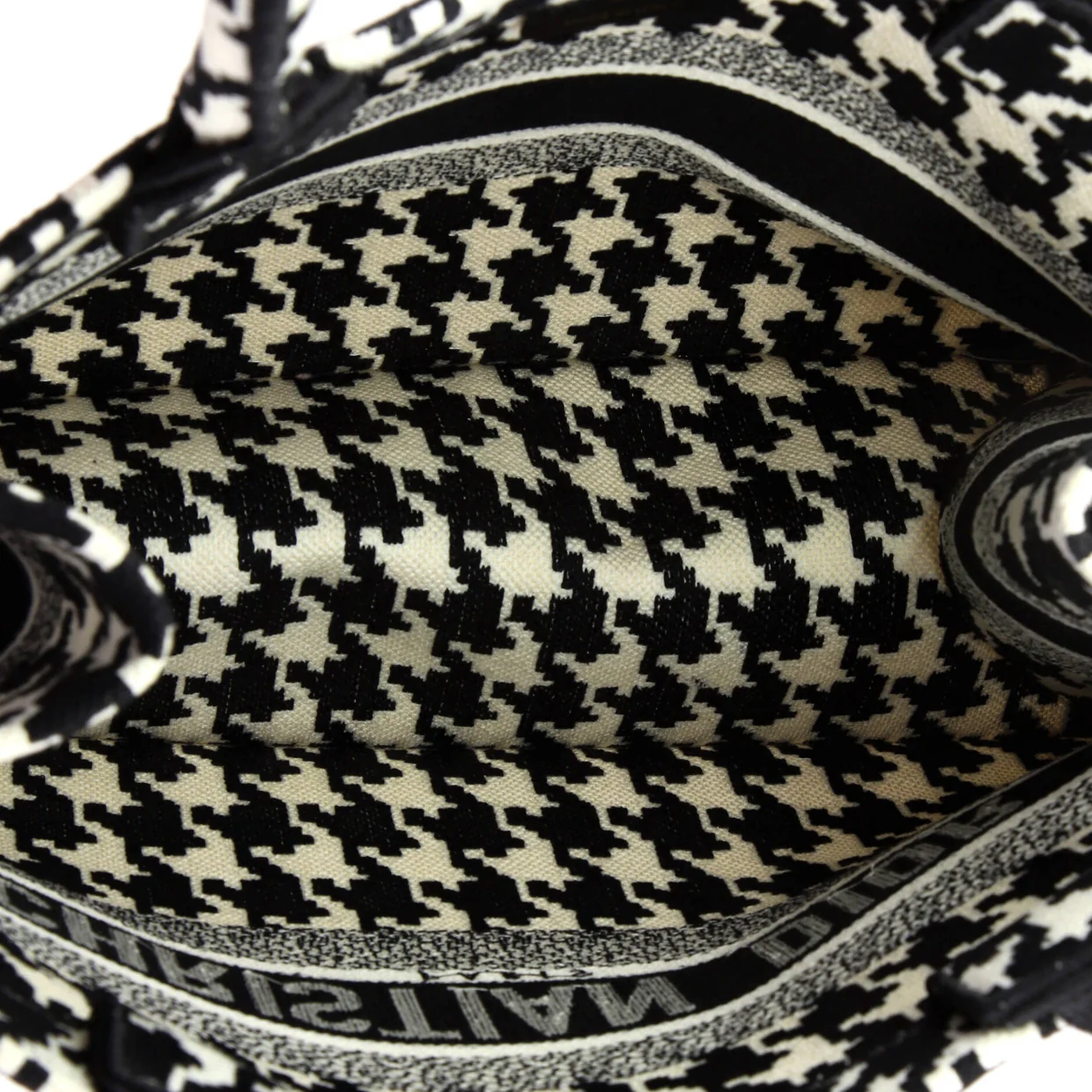 Book Tote Embroidered Raffia Medium - Deep Luxury