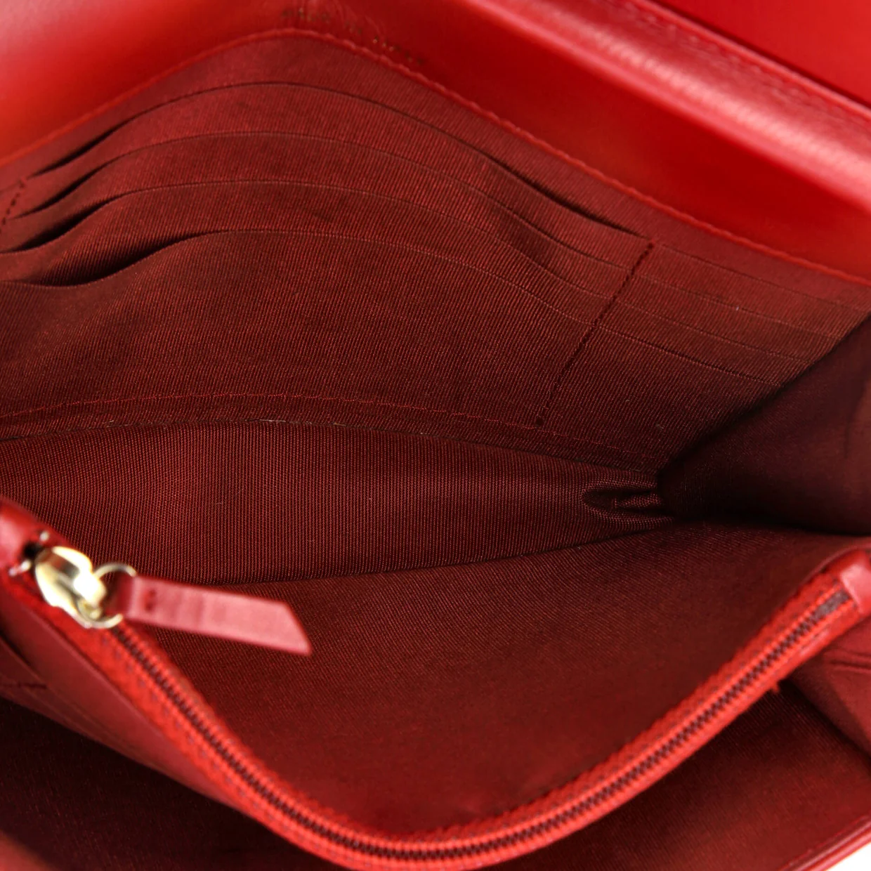 Square Wallet on Chain Chevron Calfskin - Deep Luxury