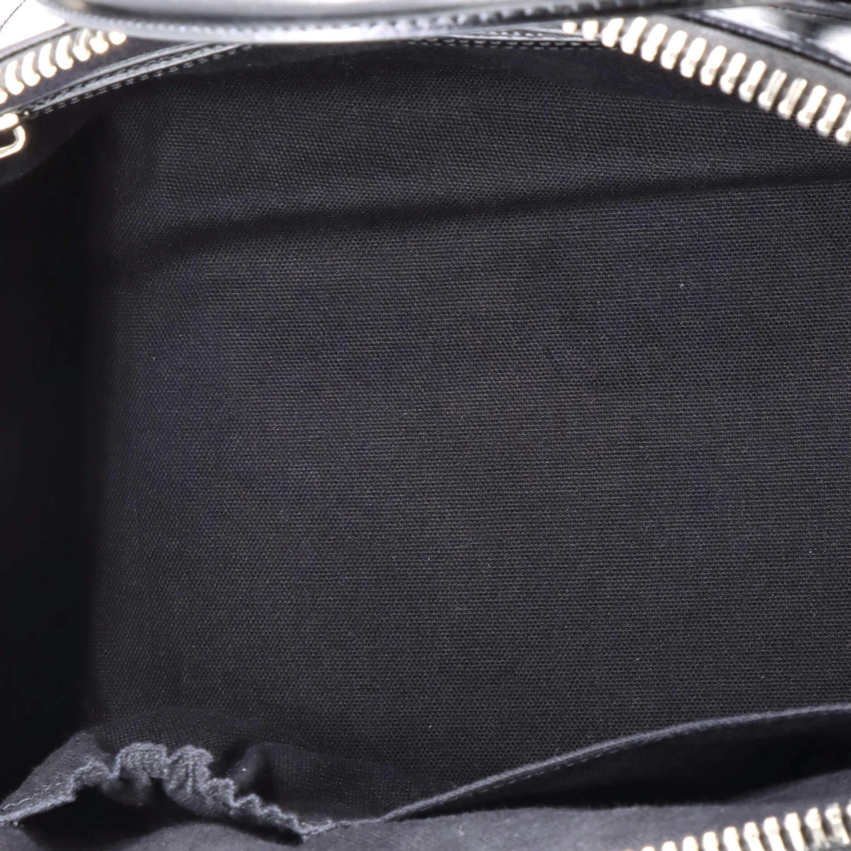 Antigona Bag Glazed Leather Medium - Deep Luxury