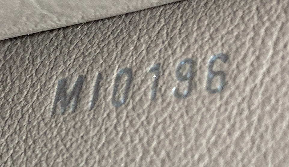 Capucines Bag Leather with Python MM - Deep Luxury