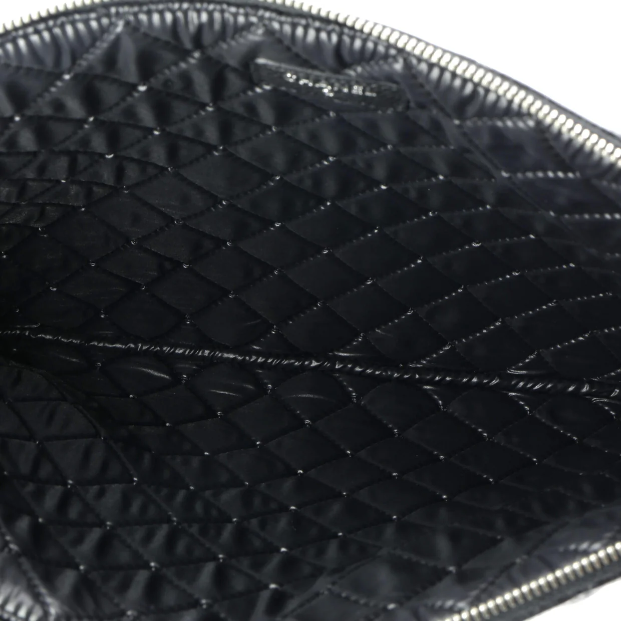 O Case Clutch Quilted Caviar Large - Deep Luxury