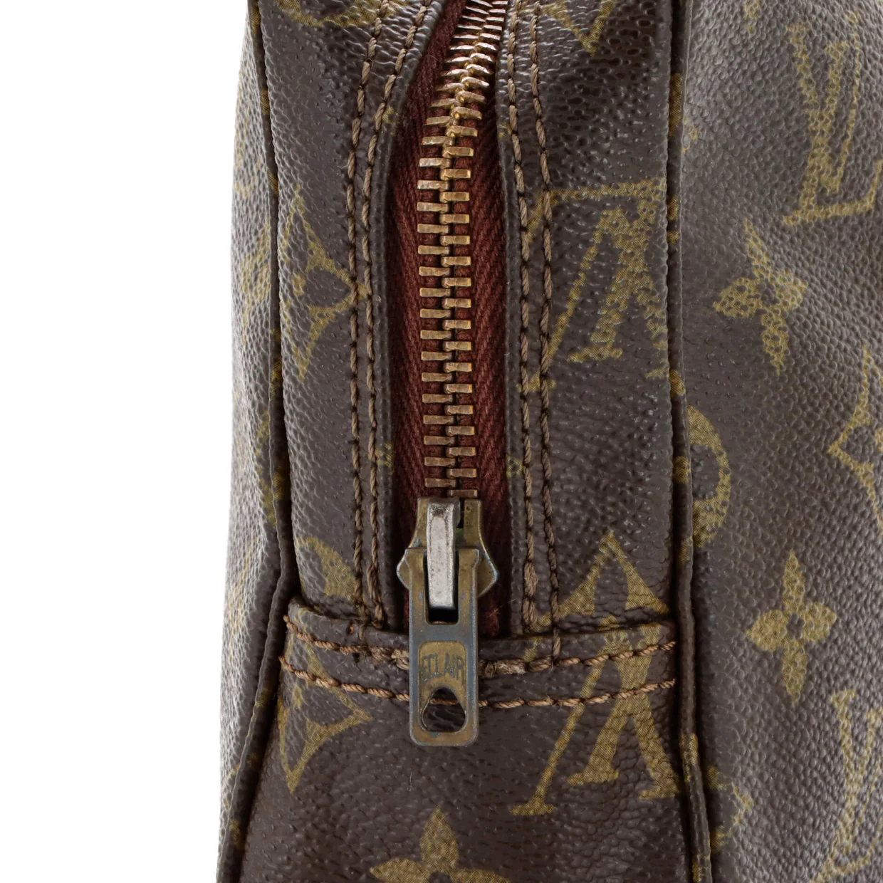 Trousse Toiletry Pouch Monogram Canvas 23 - Deep Luxury