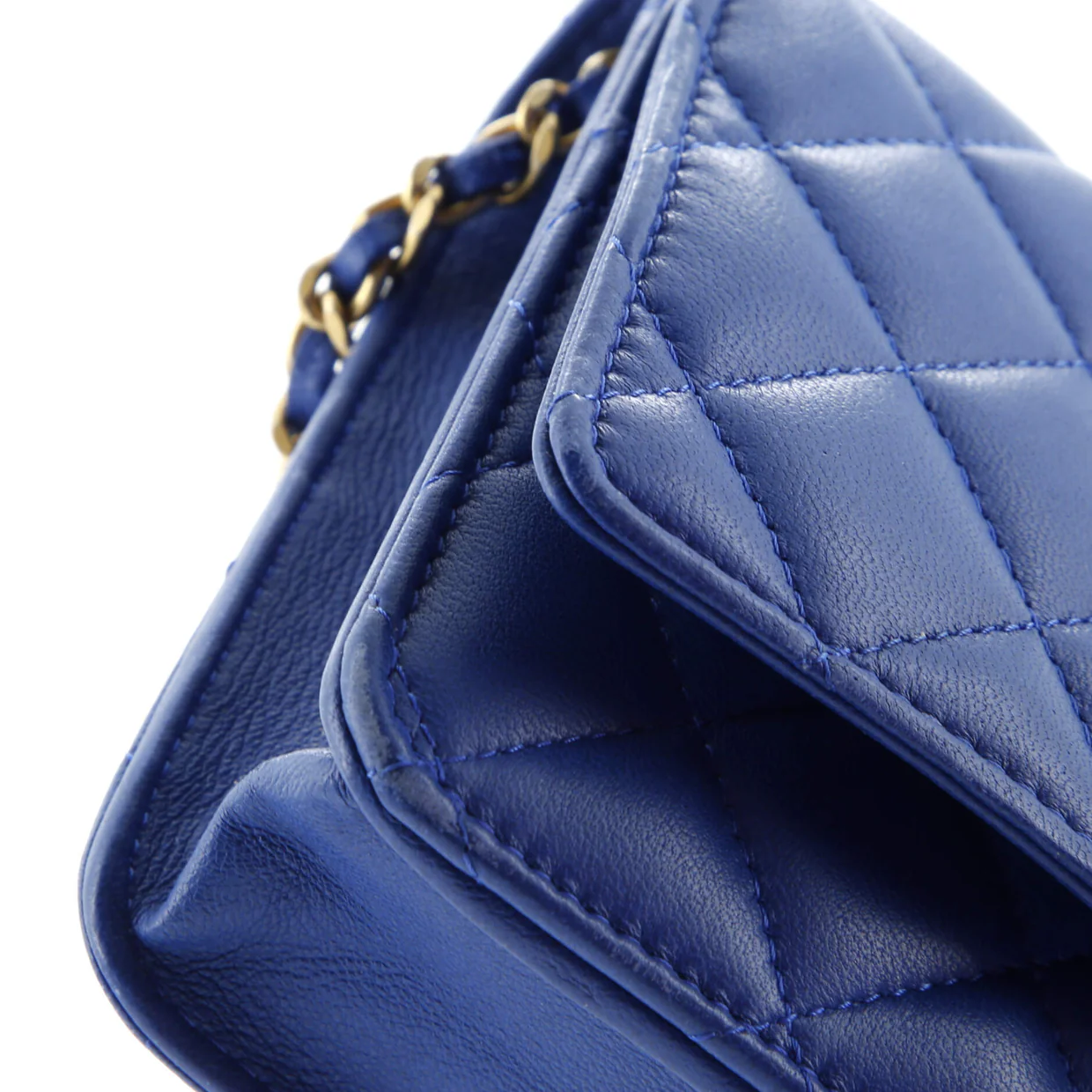 Pearl Crush Wallet on Chain Quilted Lambskin - Deep Luxury