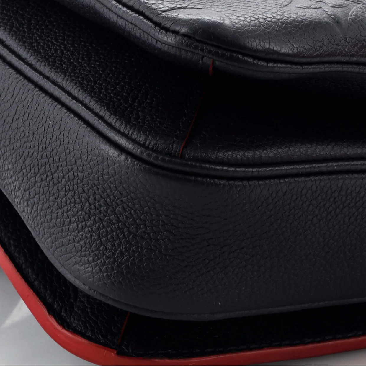 Pochette Metis Monogram Empreinte Leather - Deep Luxury