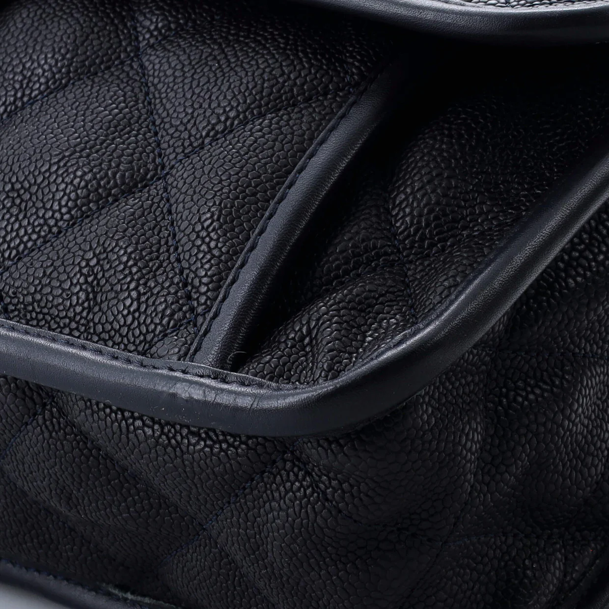 French Riviera Flap Bag Quilted Caviar Large - Deep Luxury