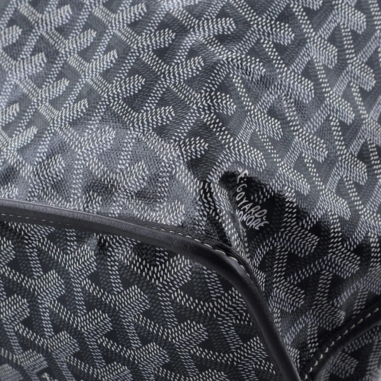 Anjou Reversible Tote Coated Canvas PM - Deep Luxury