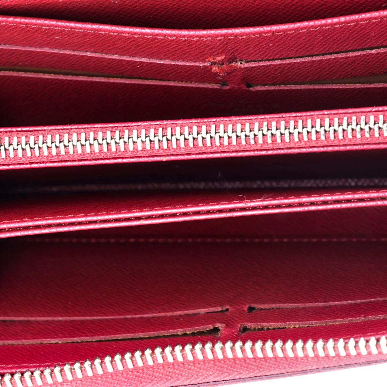 Zippy Wallet Epi Leather - Deep Luxury