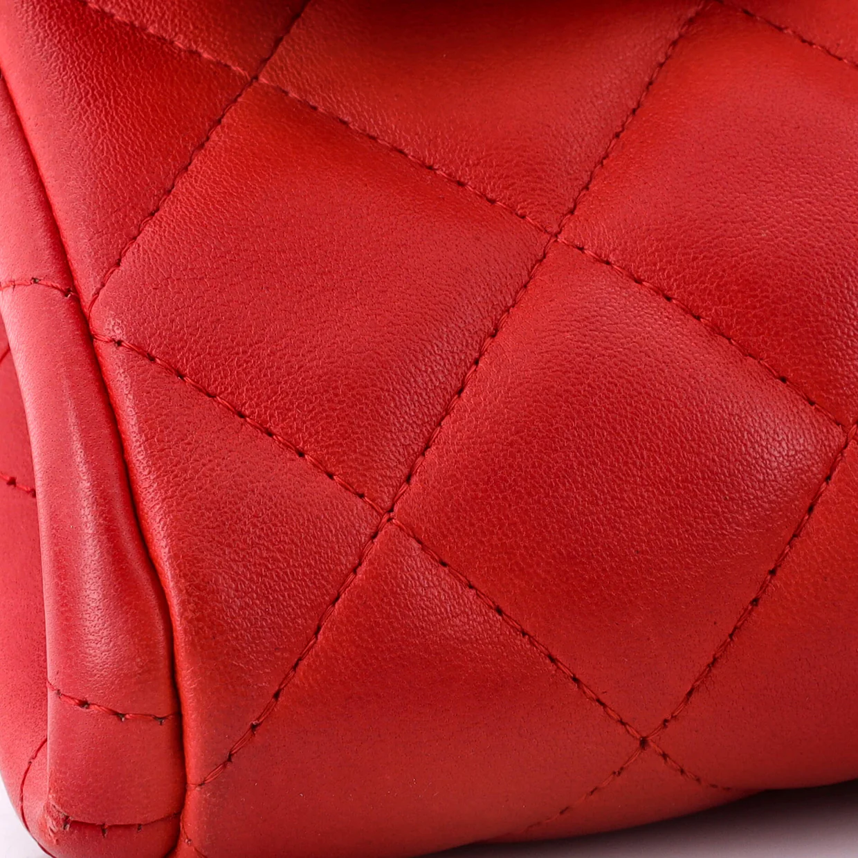 Clutch with Chain Quilted Lambskin - Deep Luxury