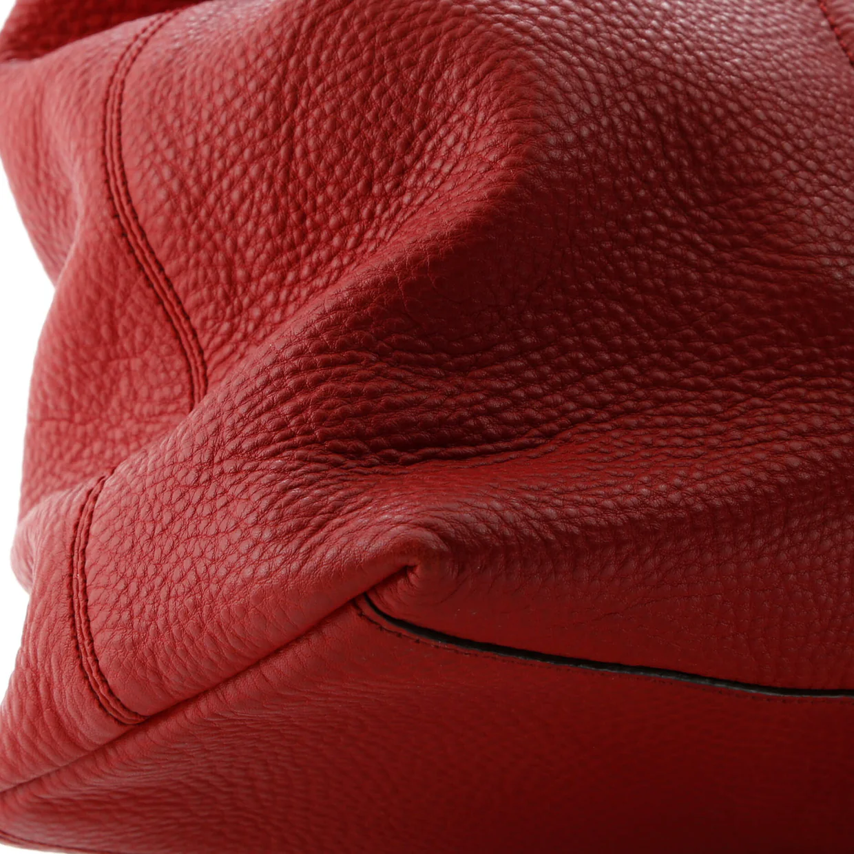 Soho Chain Strap Shoulder Bag Leather Medium - Deep Luxury